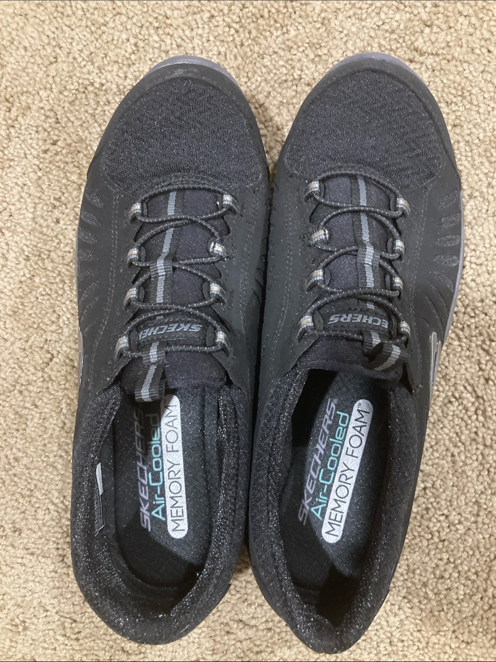 Skechers slip on 8.5 women’s